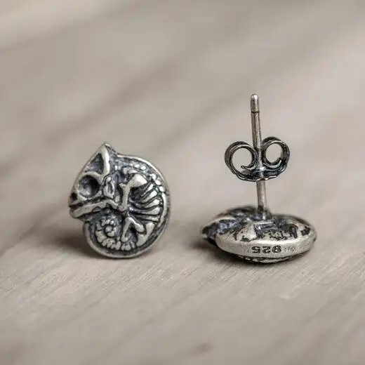 

New Punk Real 925 Sterling Silver Animal Skeleton Stud Earrings Chameleon Iguana Shaped Cute Earrings Prevent Allergy Jewelry