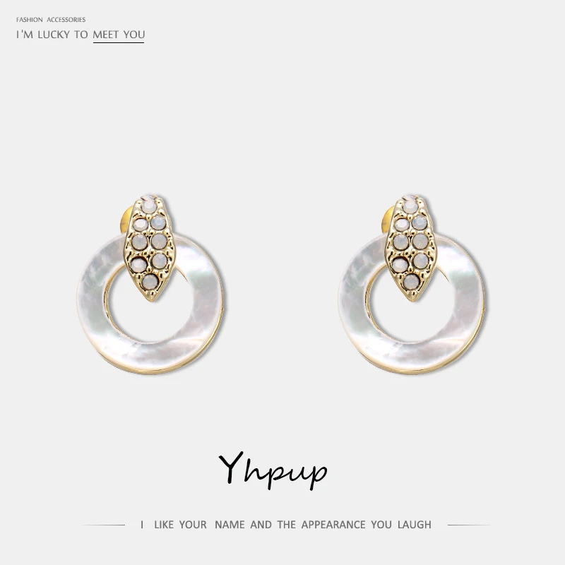 

Yhpup New Trendy Minimalist Copper Round Geometric Stud Earrings Natural Shell Rhinestone Charm Jewelry Brincos for Female Party