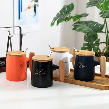 

Nordic Simple Design Ceramic Mugs Coffee Mugs with Wooden Handle and Spoon and Lid 400ml for Business Use Gift