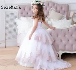 bridesmaid little girl