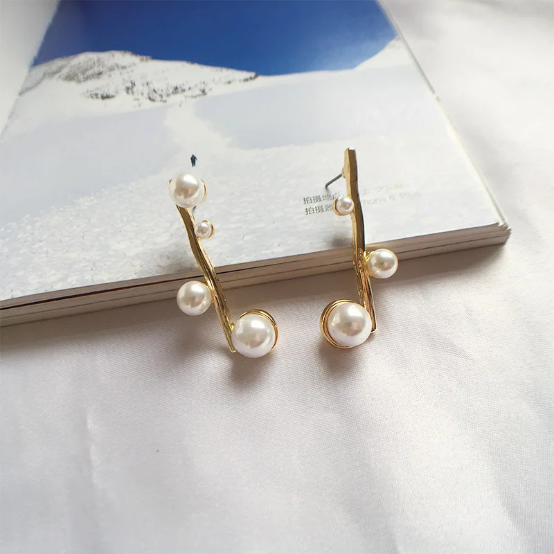 

Golden Color Branch Spliced Imitate Pearl Earrings for Women Special Design Stud Earrings Fashion Jewelry for Gift Party CEL1005