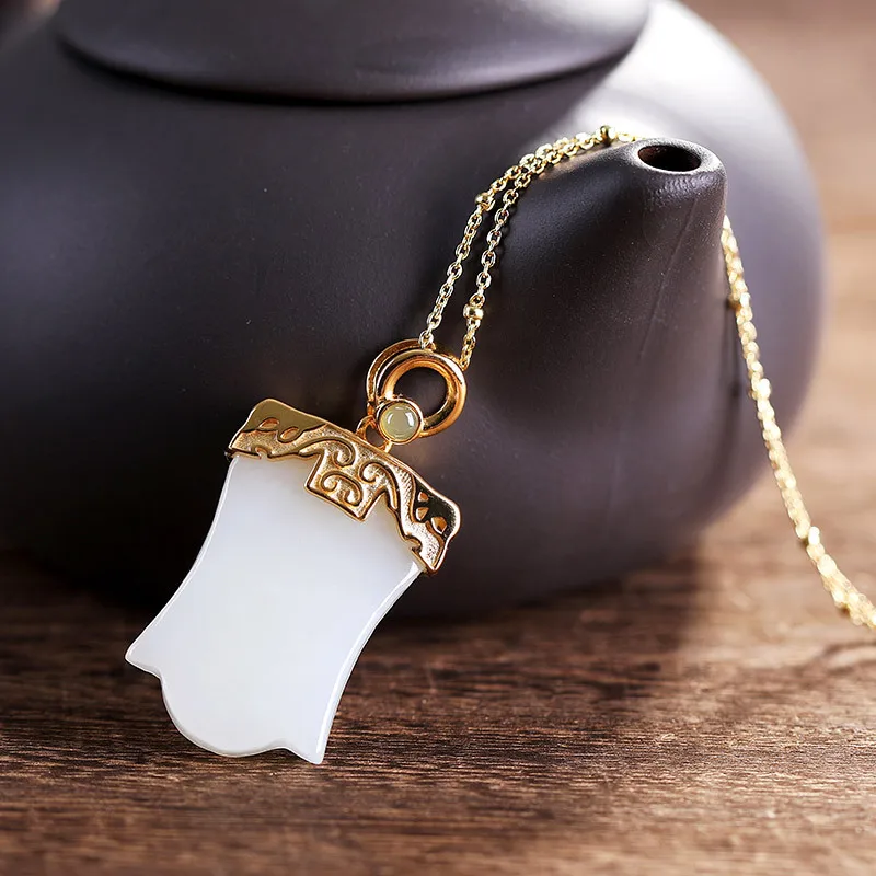 

S925 pure silver natural hetian natural stone retro joker collarbone chain pendant new women's fashion jewelry