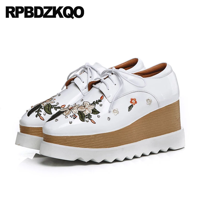 

Diamond Embroidered Embroidery Women Oxfords Patent Leather Wedge 11 10 Large Size Creepers Platform Shoes Flower White Floral