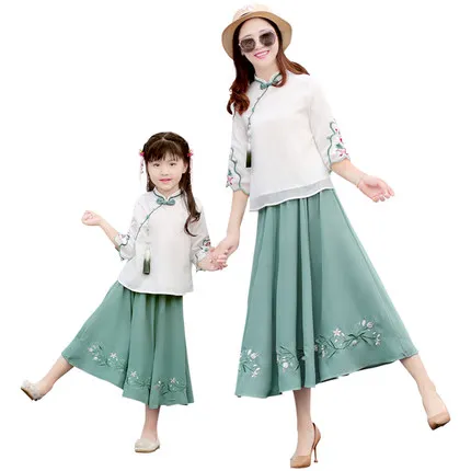

Family Clothes Outfits Chinese Style Mother and daughter Dress Embroidered Long Sleeve Design Tang Ancient Costume Hanfu Z829