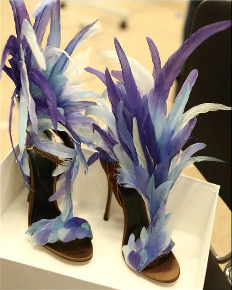 Picture Coloful Nouveauté T Fourrure Stilettor Hauts T De À Sandales Défilé Ouvert spectacle Femmes Bout Partie En Talons Plume Cuir As sangle Mince Chaussures nZFwSxgnd