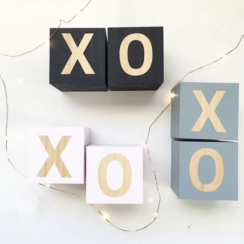 

2pcs/set X O Letter Building Block Wooden Toy Model Creative Baby Kids Room Articles Child Christmas Birthday Gift