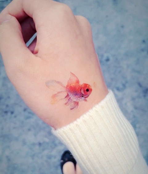 Водостойкая временная татуировка 3D Розовая лиса Золотая рыбка золотая рыбка перо кошка цветок девушка тату наклейки флэш-тату поддельные татуировки 4
