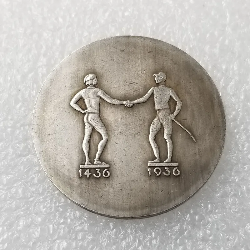 10419895179_2098916991