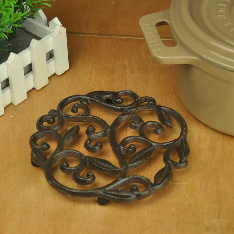 Vintage Cast Iron Trivet With Claw Feet Antique Round Metal Trivets