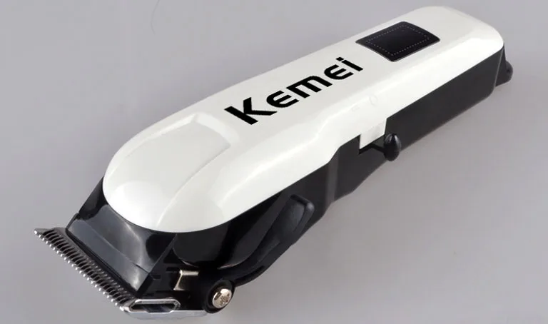 Professional Kemei Titanium Blade Electric Haircut Cutting Machine Barber + limit comb for kids adult men 110-240V Professional Kemei Titanium Blade Electric Haircut Cutting Machine Barber + limit comb for kids adult men 110-240V