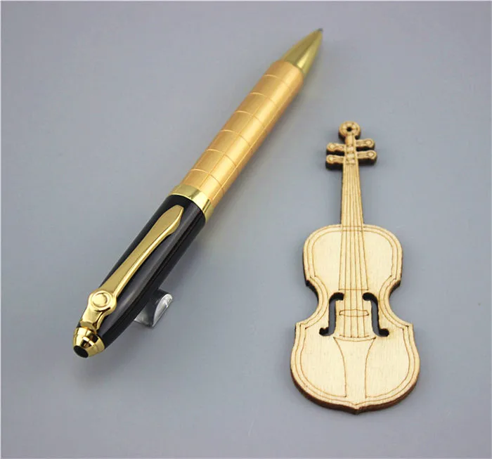 

DKW luxury ballpoint Pen teacher student metal roller ball pens high quality business gift send a refill 115
