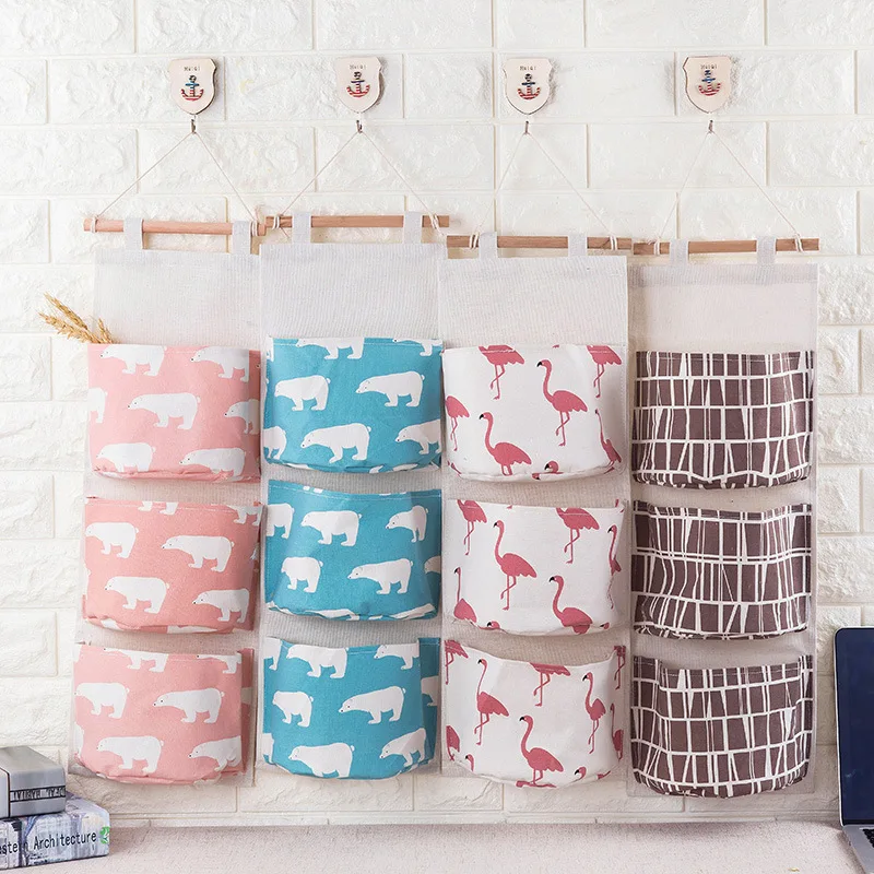 

Flamingo Pattern Cotton Linen Hanging Storage Bag 3 Pockets Wall Mounted Wardrobe Hang Bag Wall Pouch Cosmetic Toys Organizer