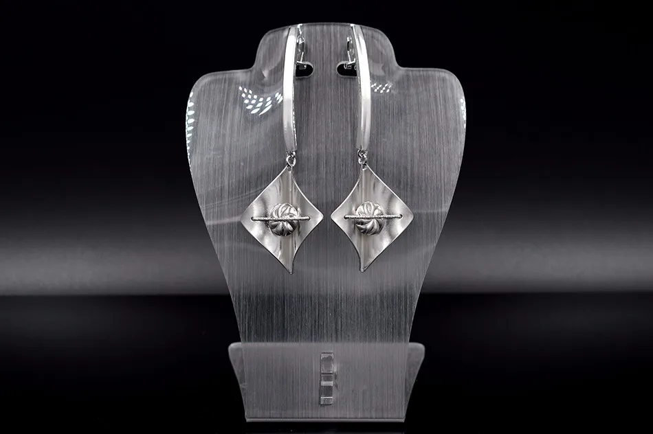 Jewelry sets (4)