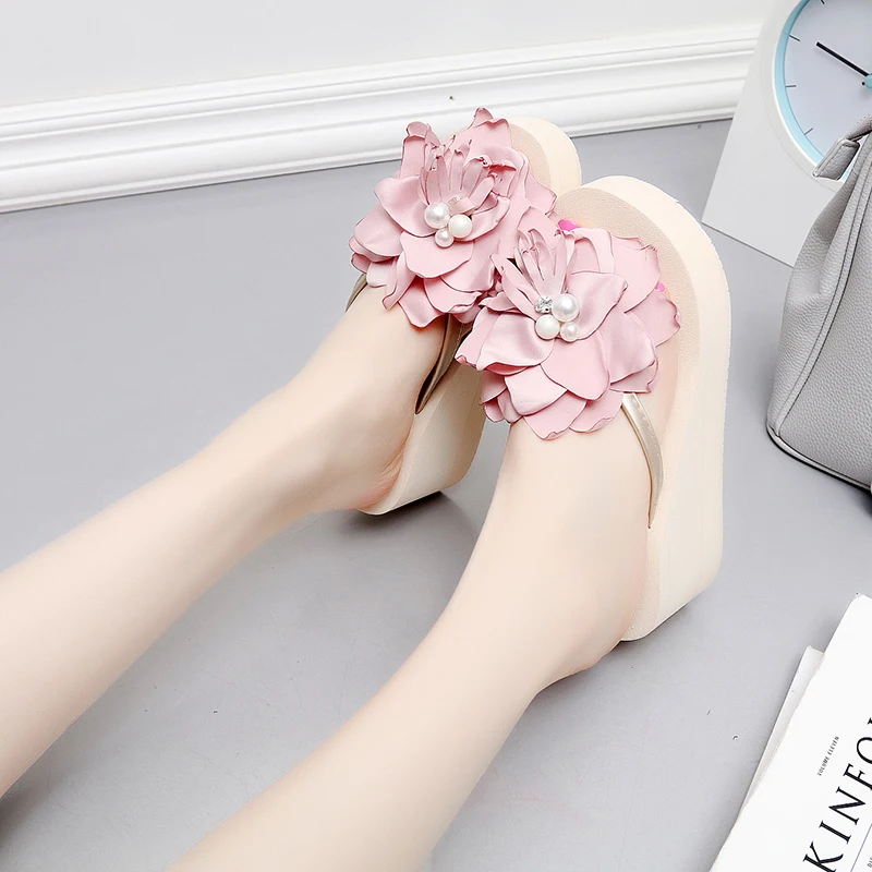

2019 Big Flowers Summer Woman Shoes Women Sandals Slipper Indoor Outdoor Flip flops Beach Ladies Platform Slipper 7cm heel