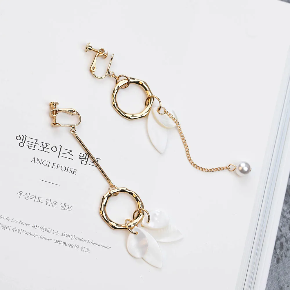 

JIOFREE 2017 Korean Fashion Elegance Clip On Earrings Asymmetric Simulated Pearl Shell Leaves boucle d'oreille femme