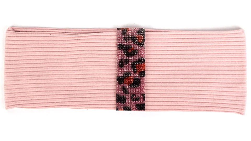 4 (11)