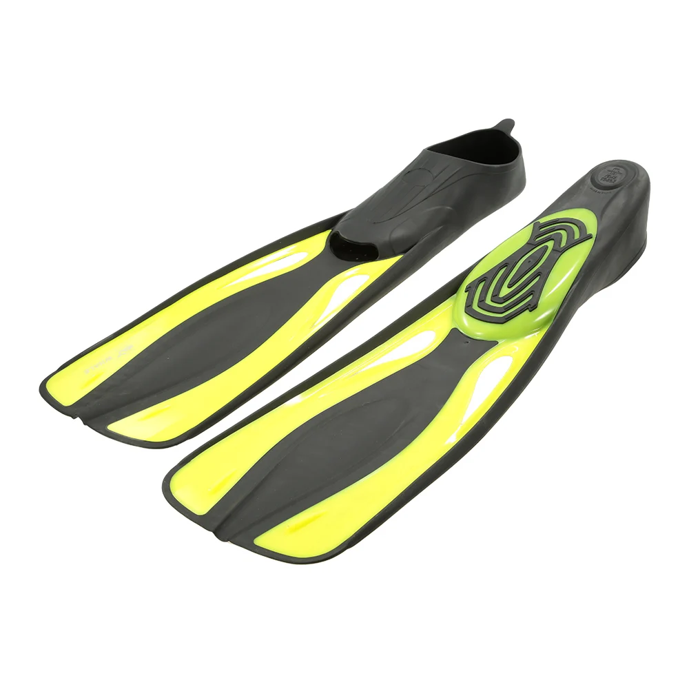 Кит-горбач, или горбатый кит. Плавник кита. Горбач горбатый кит. Горбатый кит в антарктиде. Горбатый кит и синий кит.