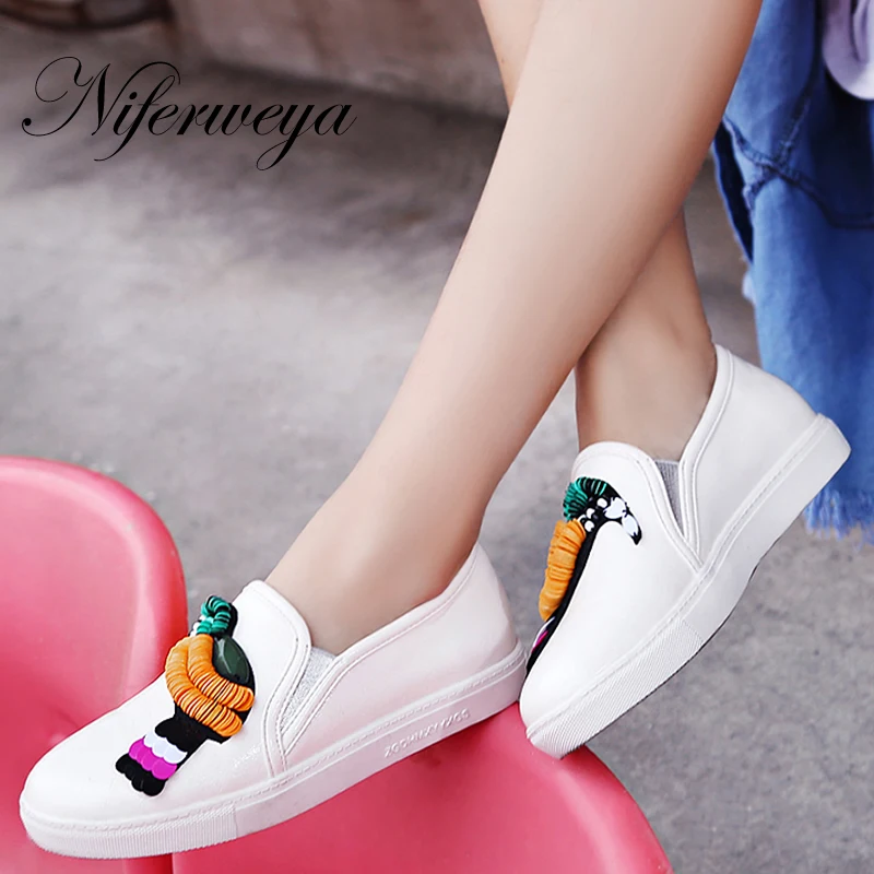

2017 Spring/Autumn women casual shoes fashion Round Toe flats 4 colors Slip-On ladies flat shoes zapatos mujer big size 34-43