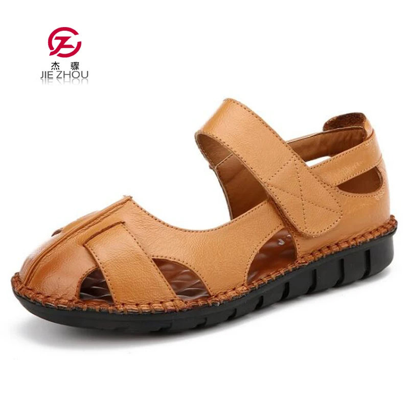 Summer New Woman Soft bottom Middle-aged Sandals Fashion Comfortable Mother Sandals Genuine Leather Large Size Women's shoes