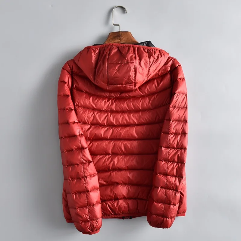 Winter Women Ultra Light Down Jacket 90% Duck Down Hooded Jackets Long Sleeve Warm Slim Coat Parka Female Portable Outwear D189
