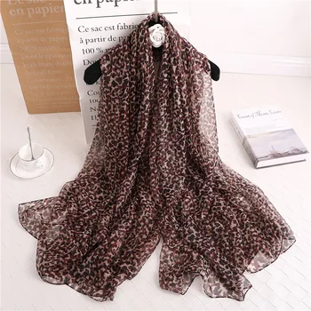 

Women Silk Scarf 2020 Fashion Leopard Print Beach Scarves Foulard Shawls Wraps Pareo Sarong Lady Sunscreen Bandana Scarfs