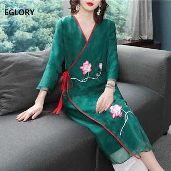 

Top Quality New 2019 Autumn Fashion Organza Dress Women V-Neck Lotus Embroidery 3/4 Sleeve Mid-Calf Green White Dress Vintage