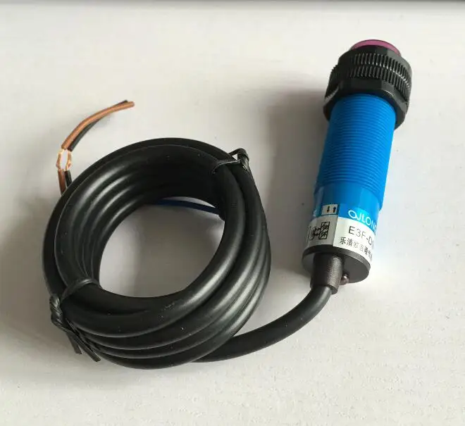 photoelectric switch E3F-DS10P1 10-30VDC 10cm Sensor M18 PNP NO 3 Wires diffuse reflection infrared switch e3f ds10y1 ac 90 250v 300ma no infrared ray photoelectric sensor switch 10cm