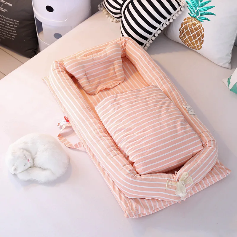 

fashion striped 90*55*15CM baby Portable crib bed newborn baby good sleeping folding soft filling bionic bed with quilt