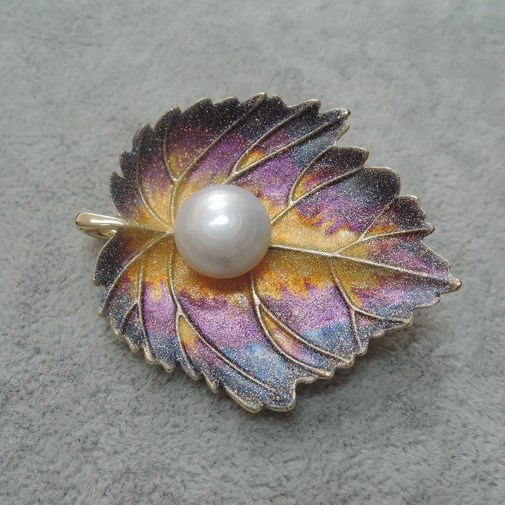 

100% nature freshwater pearl brooch -very fashion Flower brooch high quality