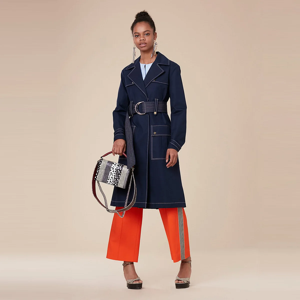 

Simple Temperament Color Press Line Suit Collar Bag Adornment Belt Windbreaker Woman 2019 Adjustable Waist Long Coat Women