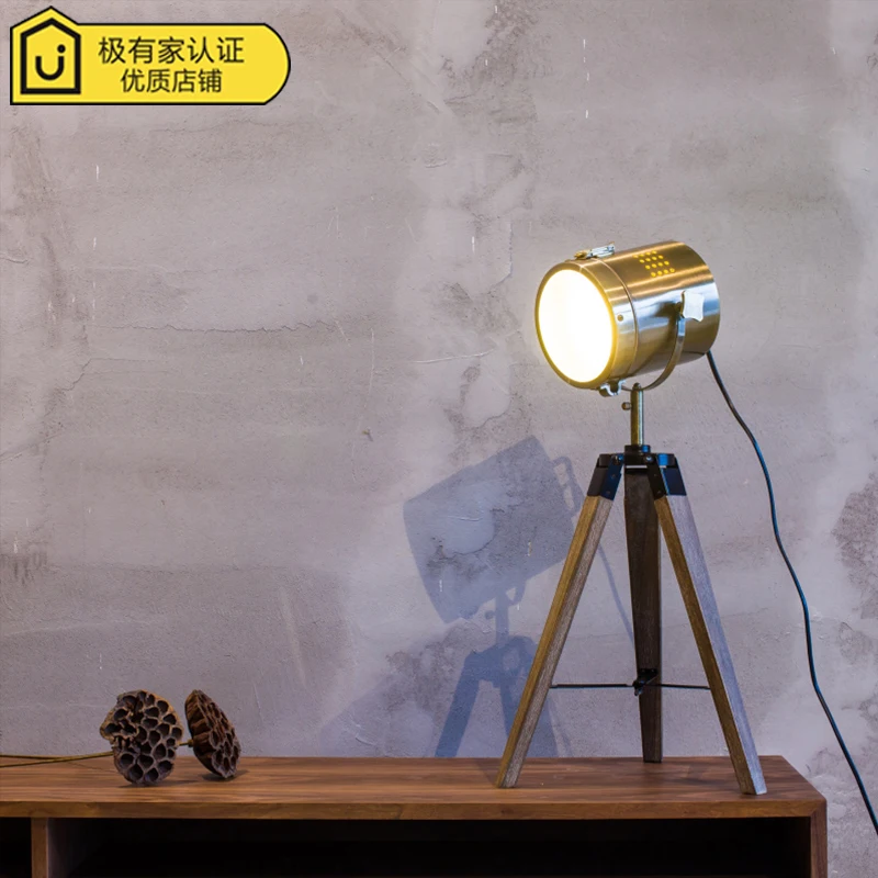 الأزياء مصباح طاولة الخشب الخام المعدنية العشيقة تهبط القدم كشاف مصباح الأمريكية قرية الرعوية الراقية الأوروبية الشمالية الأزياء مصباح طاولة الخشب الخام المعدنية العشيقة تهبط القدم كشاف مصباح الأمريكية قرية الرعوية الراقية الأوروبية الشمالية