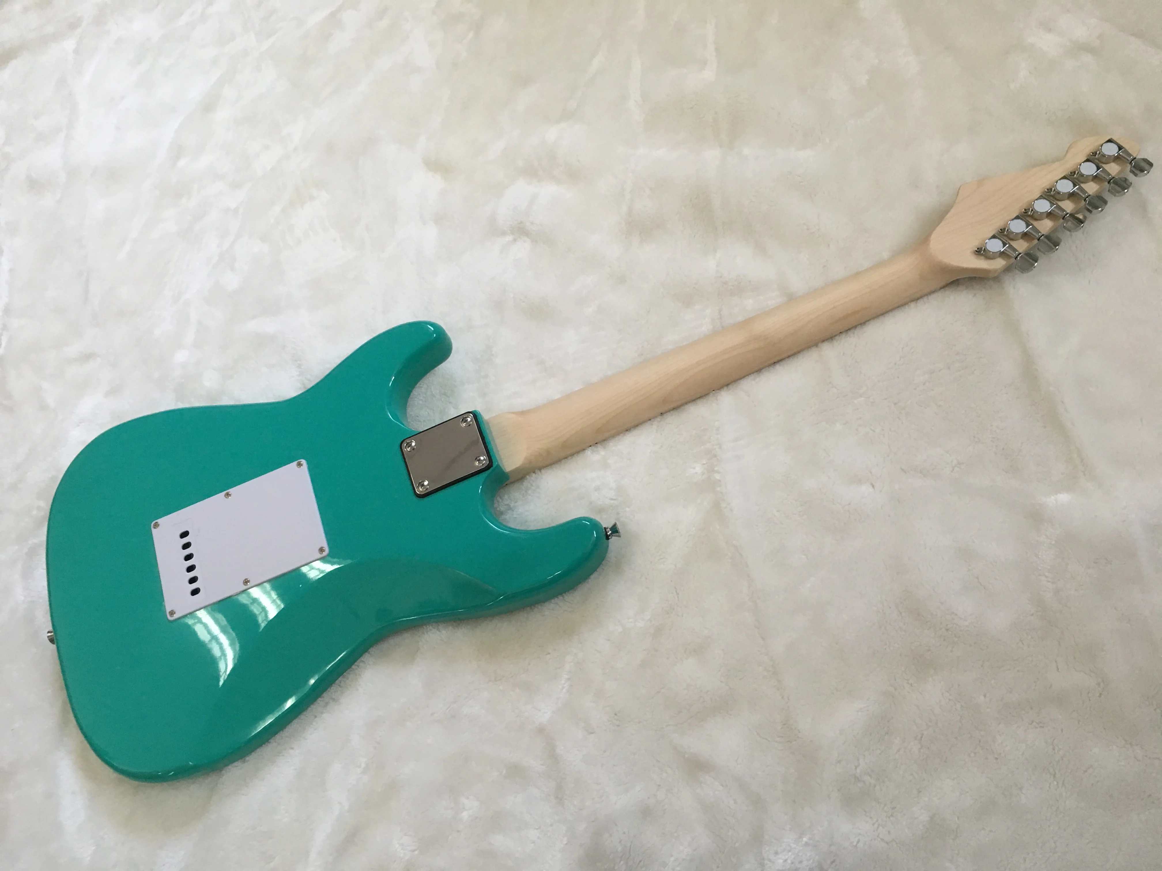 

Electric guitar/ermik st green color guitar/guitar in china