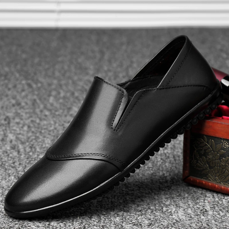 

genuine Leather Men Shoes outdoor Casual Luxury Brand Italian Mens Loafers shoes Moccasins Breathable Slip on Driving Shoes Men