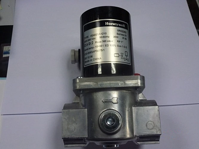 Электромагнитные газовые клапаны Honeywell VE4025A1210 VE4025A1004 1 ''для горелки новые и