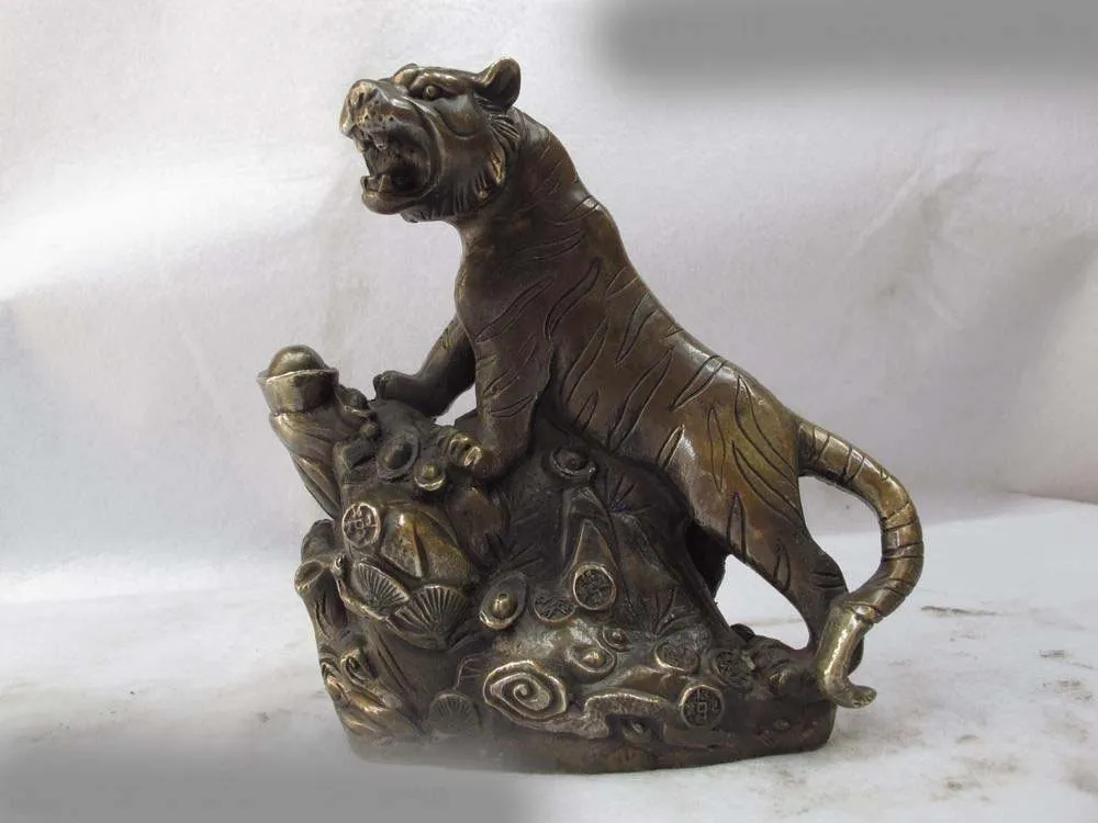

China classical Pure Bronze Copper craftwork Art Statue FengShui uphill Tiger SD 506