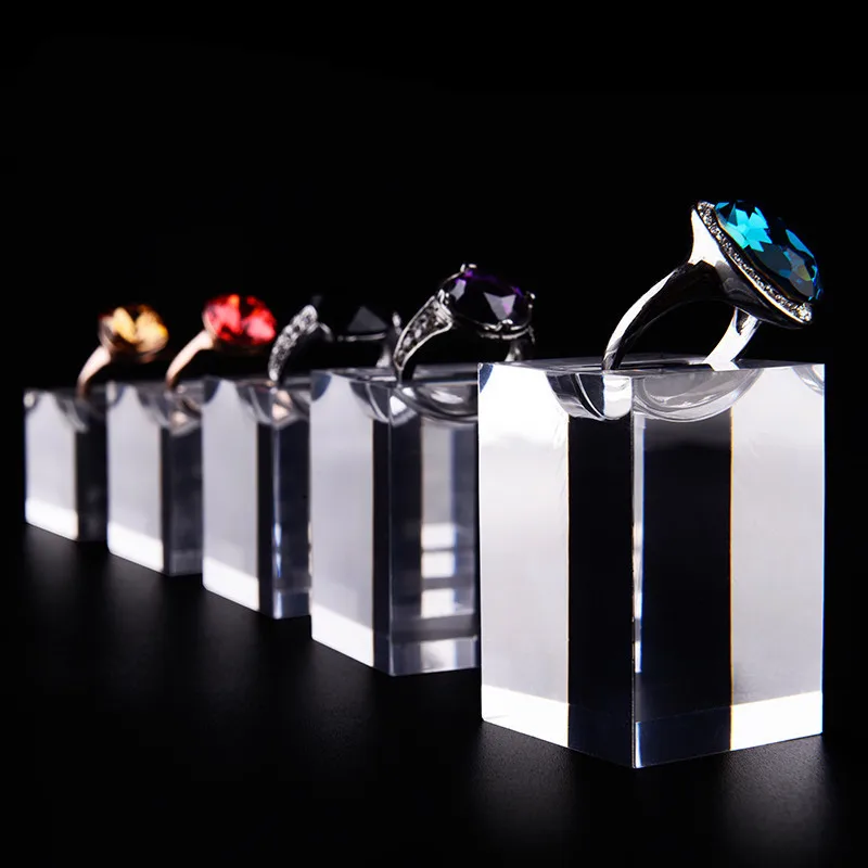 New Fashion Ring Dispaly Holder Acrylic Clear Ring Display Stand
