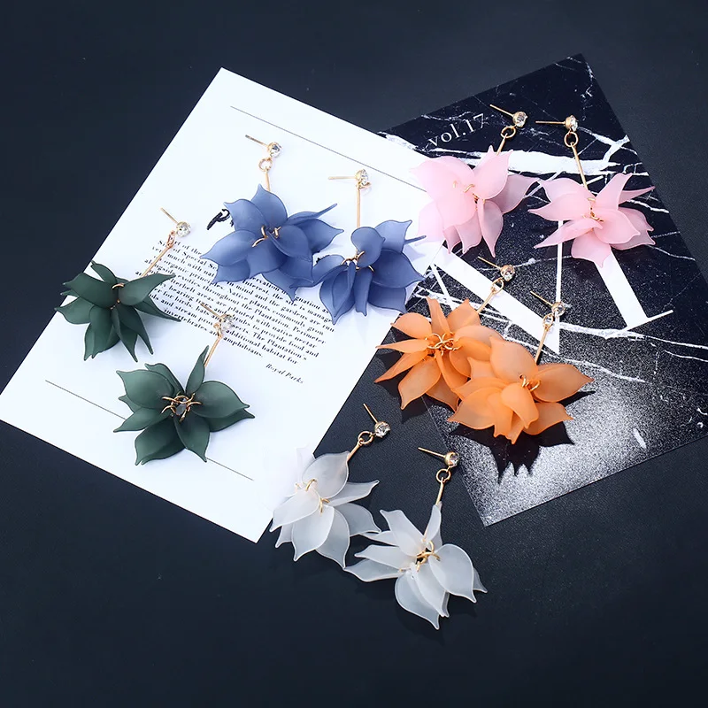 

Women New Multilayer Petals Crystal Flower Drop Earrings for Women Jewelry Angel Brincos Lotus Long Tassel