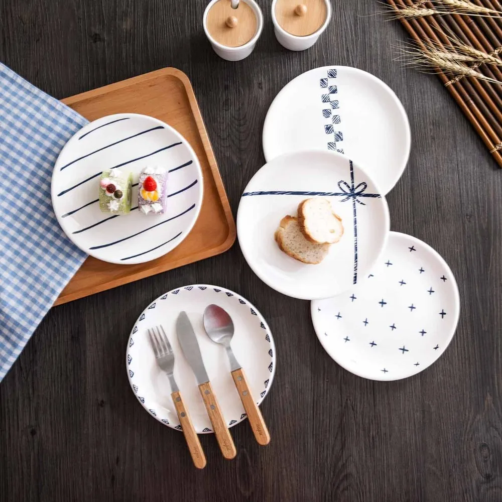 

1pcs Bow Triangular Edge Porcelain Printed Dinner Plate Tableware Dinner Set Ceramic Dessert Fruit Plate Dinnerware Cake Plate