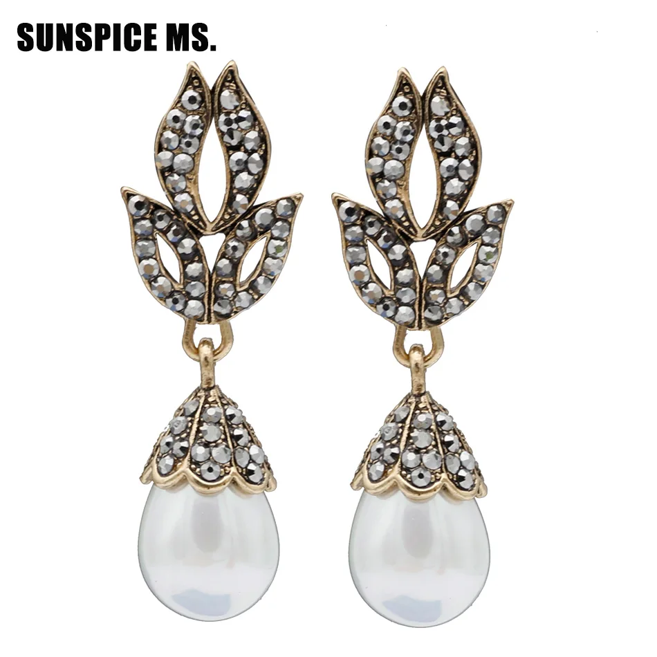 

New Arrive Fashion Bohemia Bead Flower Dangle Earrings Antique Gold Color Rhinestone Drop Earring Indian Ethnic Wedding Jewelry