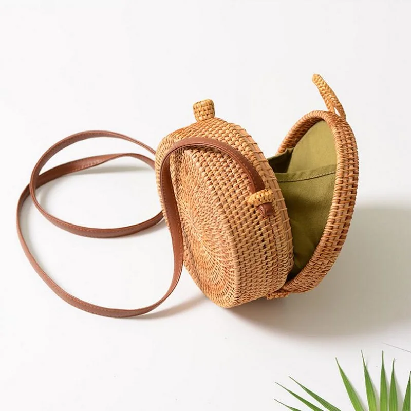

2018 Fashion Bali Round Straw Women Summer Rattan bamboo Bag 20*8 size Handmade Woven Beach Cross Body Circle Bohemia Handbag