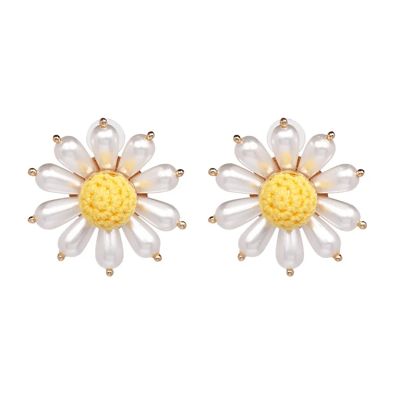 Fashion Small Daisy Stud Earrings Simulated Pearl Flower Earrings