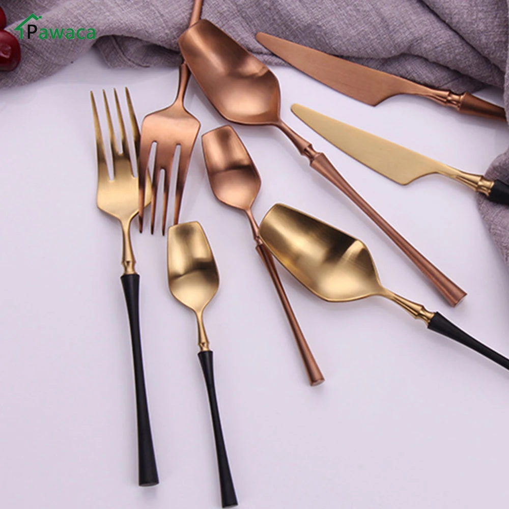 

4PCS/Set Stainless Steel Vintage Royal Style Dinnerware Set Western Food Cutlery Tableware Dinnerware Set Kitchen Accessories