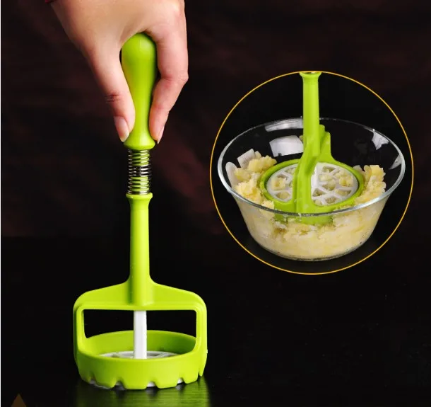 

1PC Potato Press S/Steel Carrot Masher Cooking Tool Manual Kitchen Gadget Manual Fruit Juicer Garlic Yam Mud Pressure KX 022