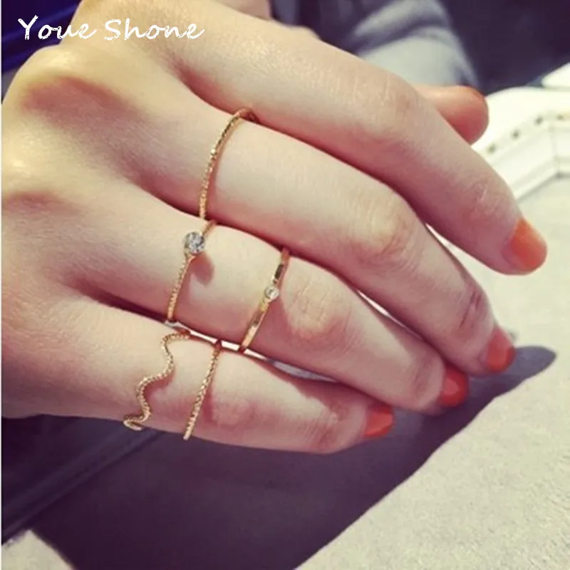 

New simple and stylish wave thread ring set of five Women's metal joint ring Alloy jewelry tail ring Party gift Wedding ring