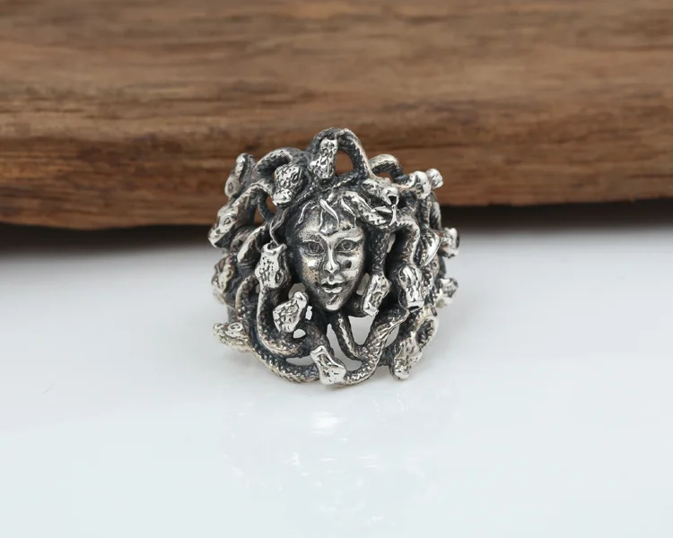 2359207599_2092824473