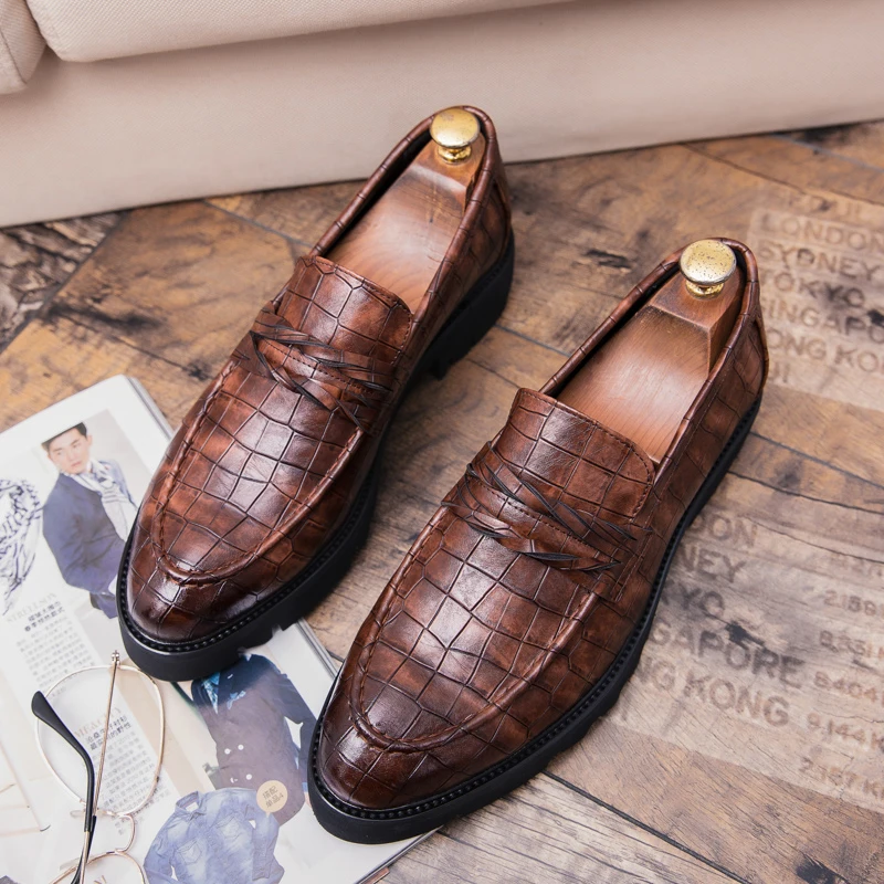 

Men Dress Shoes Gentlemen Leather Formal Shoes Men Business Office Wedding Slip On Flats England Style Handmade oxford Footwear
