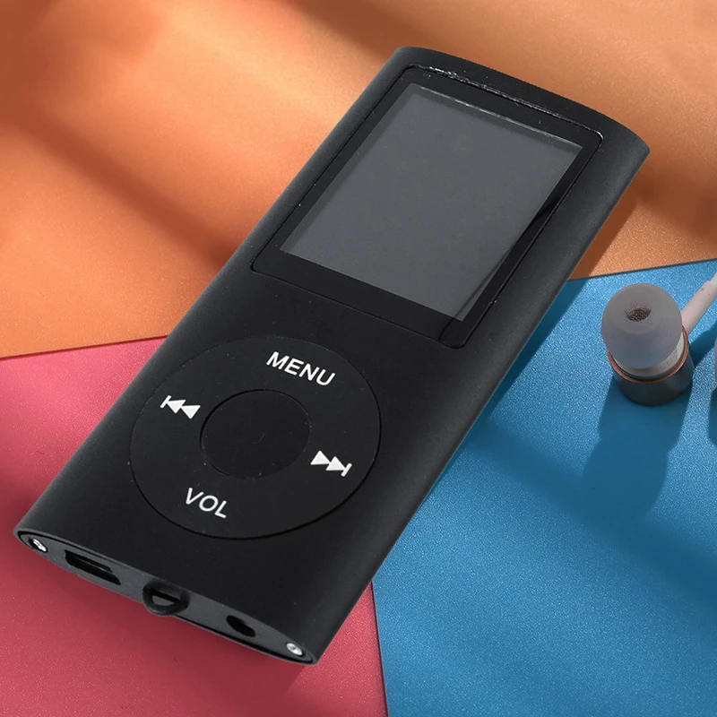 Музыкальный медиаплеер MP4 с fm-радио черного цвета с ЖК-экраном