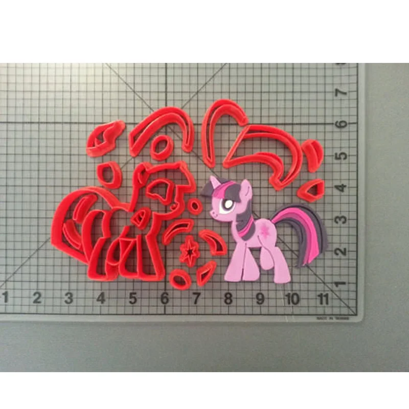 Детские персонажи мультфильмов Пони лошадь 3D печатных пла пластик помадка украшение для печенья резак набор