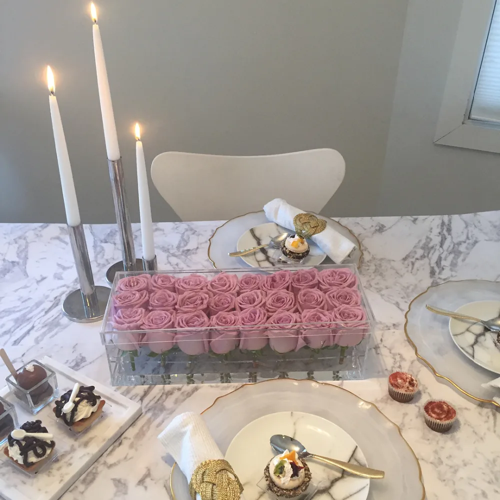 

2018 Aila 24 Roses Luxury Clear Acrylic Rose Storage Box