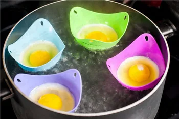 

4pcs/lot Hot random color egg poacher silicone pancake egg poach pods baking cup kitchen cookware bakeware tool utensil OK 0371